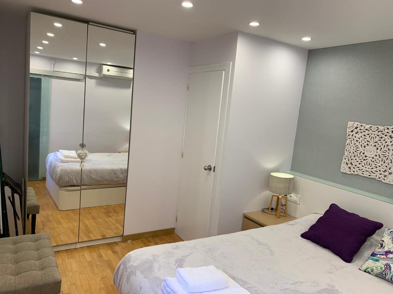 Apartamento Rambla Catalunya บาร์เซโลนา ภายนอก รูปภาพ
